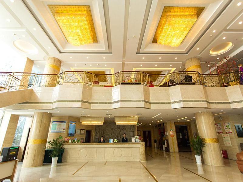 Vienna International Hotel Zhangjiajie Tianmen Mountain Exterior photo