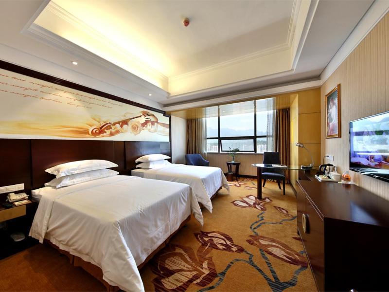 Vienna International Hotel Zhangjiajie Tianmen Mountain Exterior photo