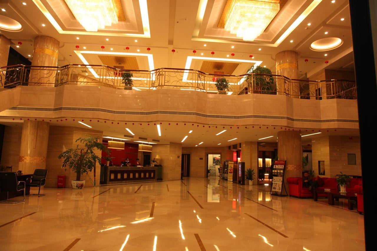 Vienna International Hotel Zhangjiajie Tianmen Mountain Exterior photo