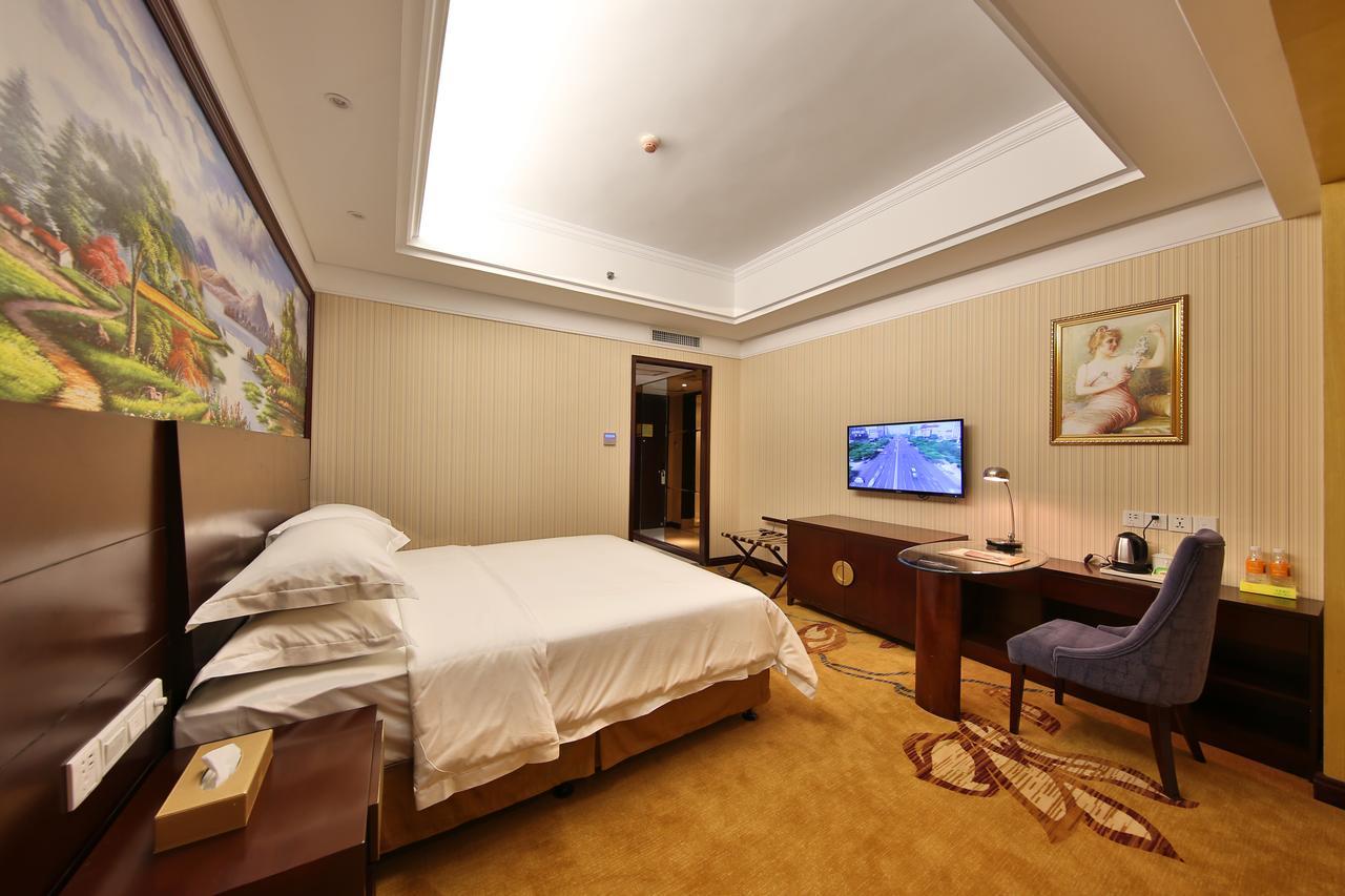 Vienna International Hotel Zhangjiajie Tianmen Mountain Exterior photo